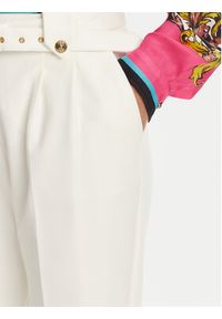 Versace Jeans Couture Spodnie materiałowe 78HAA111 Biały Straight Fit. Kolor: biały. Materiał: syntetyk #3