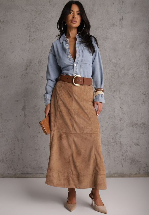 Renee - Beżowa Gładka Spódnica z Imitacji Zamszu o Rozkloszowanym Kroju Nettia. Kolor: beżowy. Materiał: zamsz. Wzór: gładki