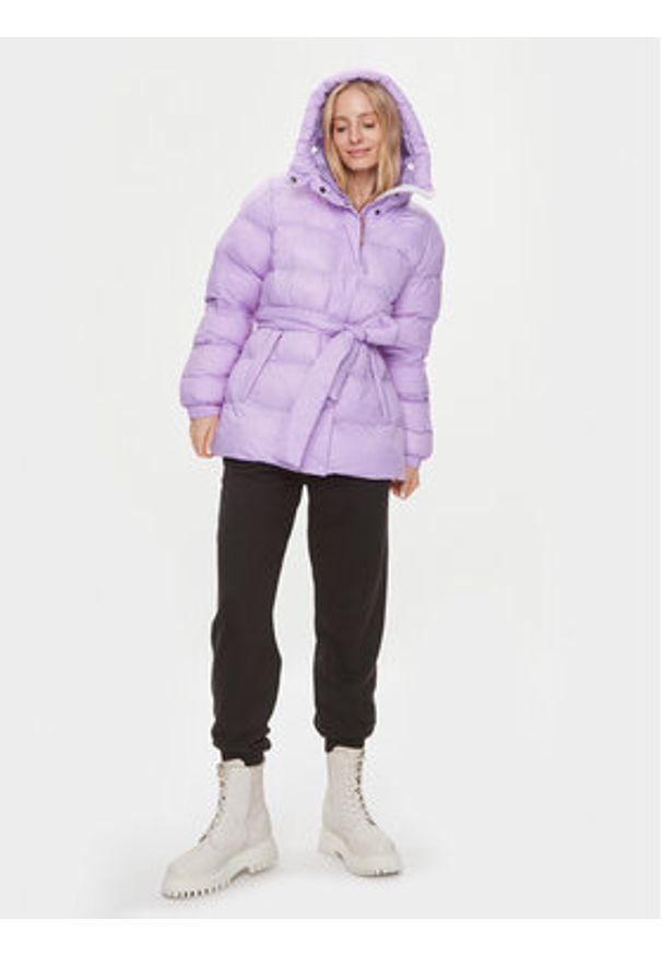 Helly Hansen Kurtka zimowa Grace 54016 Fioletowy Regular Fit. Kolor: fioletowy. Materiał: syntetyk. Sezon: zima