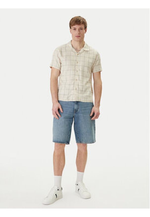 Guess Koszula M6GH46 W1754 Beżowy Regular Fit. Kolor: beżowy. Materiał: wiskoza