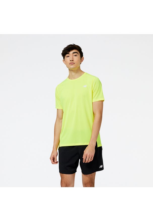 Koszulka męska New Balance MT23222CSN – żółta. Kolor: żółty. Materiał: materiał, poliester. Sport: fitness