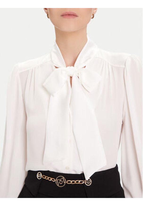 Rinascimento Koszula CFC0126204003 Biały Regular Fit. Kolor: biały. Materiał: syntetyk