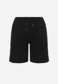 Born2be - Czarne Szorty Wykończone Gumką w Pasie i Wsuwanymi Kieszeniami Ritardia. Okazja: na co dzień. Kolor: czarny. Styl: casual