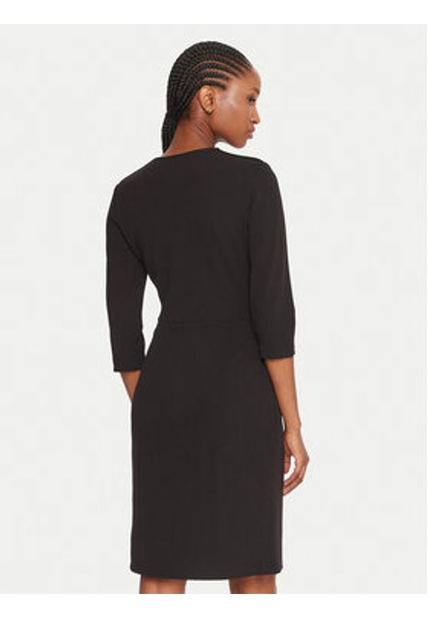 Rinascimento Sukienka koktajlowa CFC0020071002 Czarny Regular Fit. Kolor: czarny. Materiał: syntetyk. Styl: wizytowy