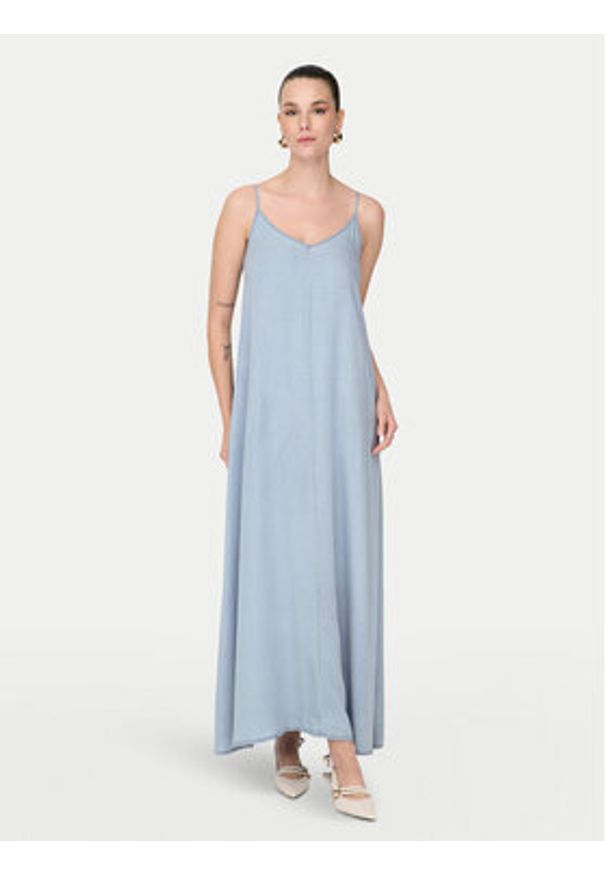 only - ONLY Sukienka letnia Charis 15337932 Niebieski Loose Fit. Kolor: niebieski. Materiał: lyocell. Sezon: lato