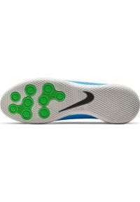 Buty piłkarskie Nike Phantom Gt Academy Df Ic Jr CW6693 400 niebieskie niebieskie. Zapięcie: sznurówki. Kolor: niebieski. Materiał: guma, syntetyk. Szerokość cholewki: normalna. Sport: piłka nożna