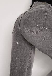 Born2be - Szare Szerokie Jeansy z Wysokim Stanem Zdobione Błyszczącymi Drobinami Isabela. Okazja: na co dzień. Stan: podwyższony. Kolor: szary. Wzór: aplikacja. Styl: casual, elegancki, klasyczny #2