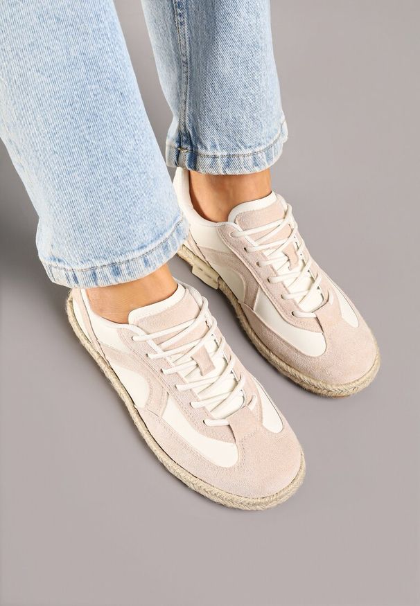 Renee - Beżowe Sneakersy Kultowe Tenisówki z Podeszwą Zdobioną Plecionką Zarorella. Okazja: na co dzień. Kolor: beżowy. Materiał: jeans. Wzór: aplikacja