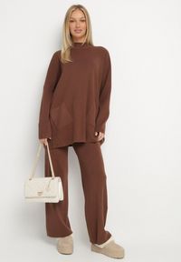 Born2be - Brązowy Komplet Dzianinowy z Wiskozą Długi Sweter i Szerokie Spodnie Oleissa. Kolor: brązowy. Materiał: wiskoza, dzianina