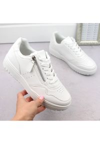 Buty sportowe sneakersy damskie białe McBraun 23233. Kolor: biały #8