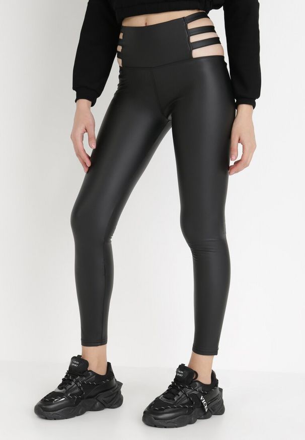 Born2be - Czarne Legginsy Phinyle. Stan: podwyższony. Kolor: czarny. Długość: długie. Wzór: aplikacja, jednolity