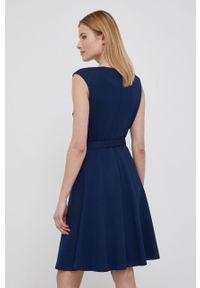 Lauren Ralph Lauren sukienka 250861692001 kolor granatowy mini rozkloszowana. Kolor: niebieski. Materiał: dzianina. Wzór: gładki. Typ sukienki: rozkloszowane. Długość: mini #5