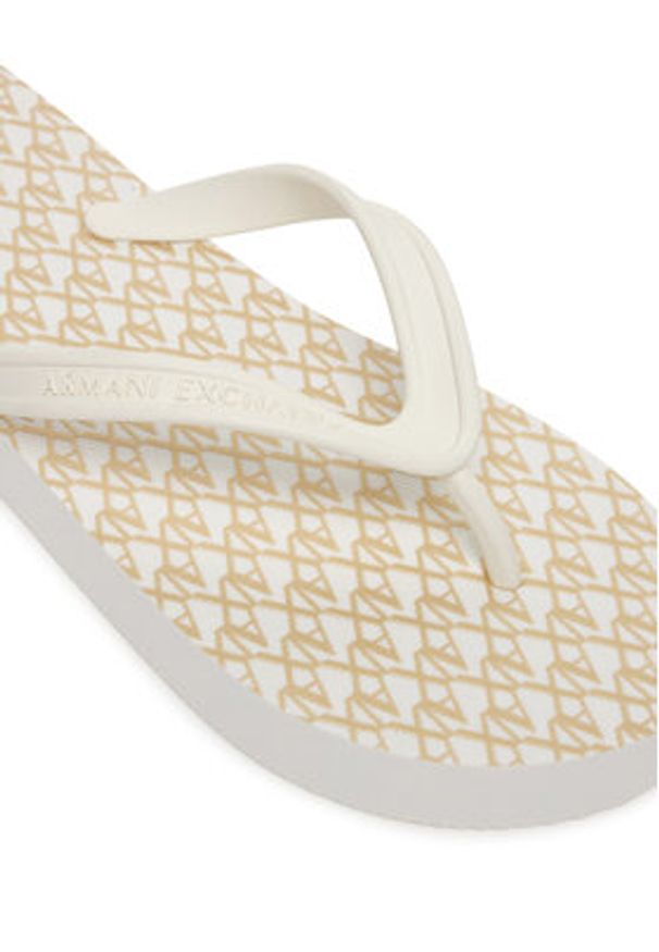 Armani Exchange Japonki XDQ010 XV700 MZ128 Écru. Kolor: kremowy. Materiał: syntetyk