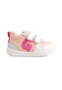 Garvalin buty dziecięce kolor różowy. Nosek buta: okrągły. Zapięcie: rzepy. Kolor: różowy. Materiał: guma