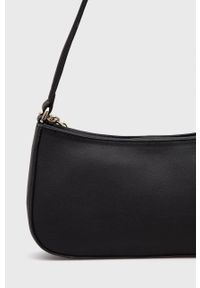 Calvin Klein torebka kolor czarny. Kolor: czarny. Rodzaj torebki: na ramię #5