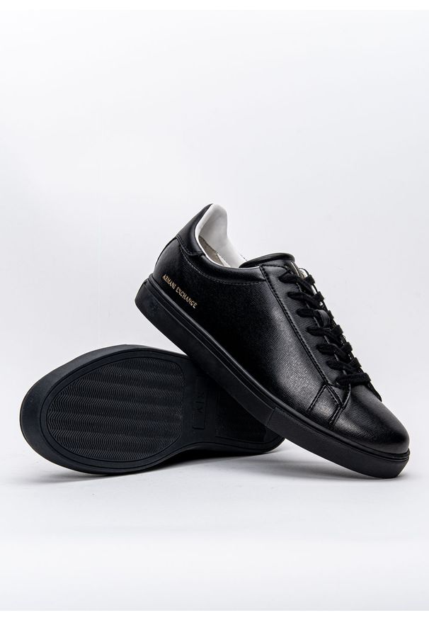 Sneakersy męskie Armani Exchange (XUX001 XV516 00002). Kolor: czarny