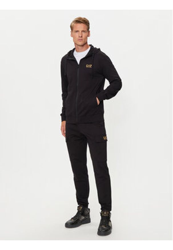 EA7 Emporio Armani Spodnie dresowe 8NPP67 PJVRZ 0208 Czarny Regular Fit. Kolor: czarny. Materiał: bawełna