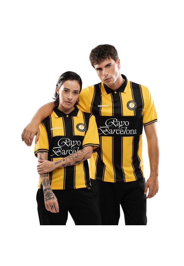 SIROKO - Męska koszulka piłkarska retro Rayo Club Football Siroko RC Rayo Black Vintage. Typ kołnierza: kołnierzyk klasyczny, polo. Kolor: czarny. Materiał: tkanina. Długość rękawa: krótki rękaw. Długość: krótkie. Sport: piłka nożna