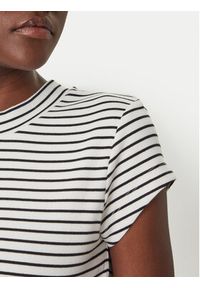 Calvin Klein Jeans T-Shirt LV047F833G Czarny Slim Fit. Kolor: czarny. Materiał: bawełna #2