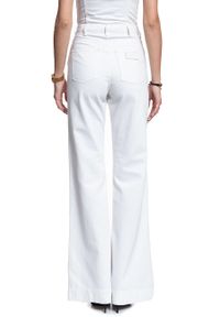 Wrangler - DAMSKI KOMBINEZON WRANGLER OVERALL FLARE WHITE W29PDM989