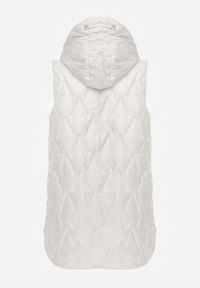 Born2be - Biała Pikowana Kamizelka o Długim Kroju z Nieodpinanym Kapturem w Romby Dephice. Okazja: na co dzień. Typ kołnierza: kaptur. Kolor: biały. Materiał: jeans, materiał. Długość: długie. Styl: casual, elegancki #6