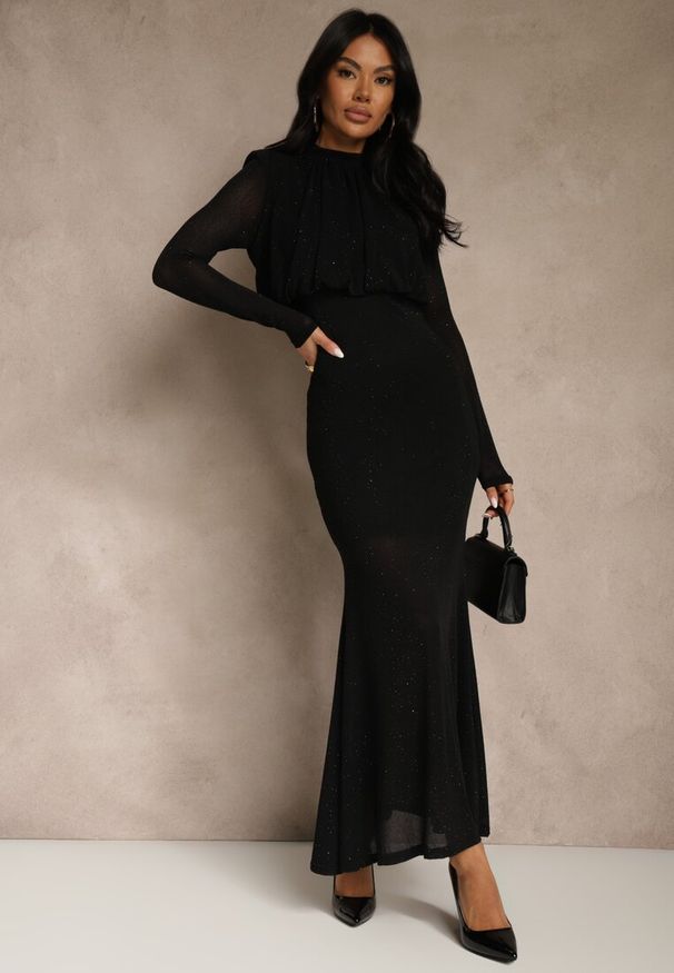 Renee - Czarna Cyrkoniowa Sukienka o Taliowanym Kroju z Bufiastą Górą i Gumką w Pasie Iwedesa. Kolor: czarny. Materiał: futro