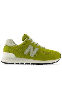 Buty damskie New Balance W5748WV - zielone. Kolor: zielony. Materiał: zamsz, guma, skóra, tworzywo sztuczne. Szerokość cholewki: normalna. Model: New Balance 574 #1