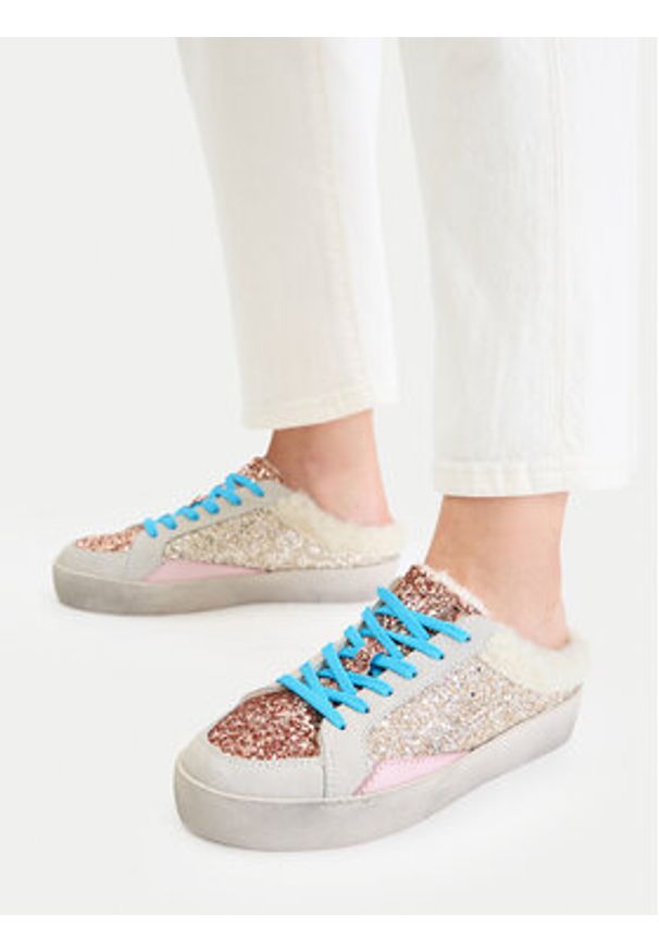 Eva Minge Klapki NARI-25/502 Złoty. Kolor: złoty. Materiał: syntetyk