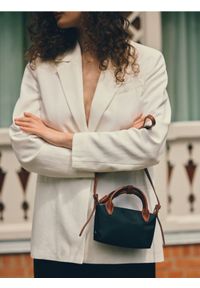 Reserved - Torebka crossbody - czarny. Kolor: czarny. Wzór: gładki #1