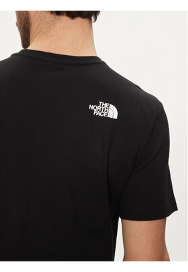 The North Face T-Shirt Woodcut Dome NF0A87NX Czarny Regular Fit. Kolor: czarny. Materiał: bawełna