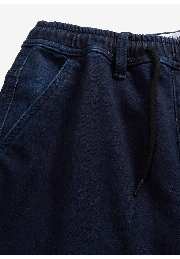 bonprix - Dżinsy chłopięce z kieszeniami z boku nogawki, Regular Fit. Kolor: niebieski