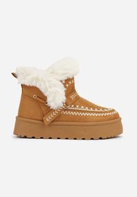 Born2be - Jasnobrązowe Śniegowce na Grubej Podeszwie Ozdobione Haftowanym Motywem i Futerkiem Caretusa. Okazja: na co dzień. Kolor: brązowy. Materiał: futro. Wzór: haft, aplikacja. Styl: klasyczny, casual, elegancki #4