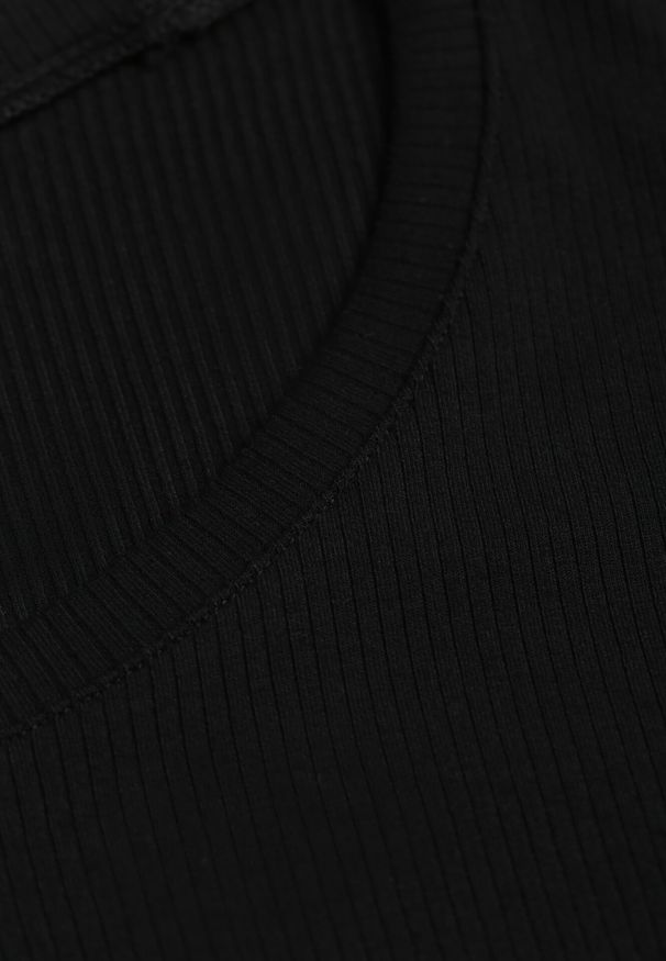 Born2be - Czarny Prążkowany T-shirt Ozdobiony po Bokach Marszczeniem Nedisa. Okazja: na co dzień. Kolor: czarny. Materiał: prążkowany. Wzór: aplikacja. Styl: casual