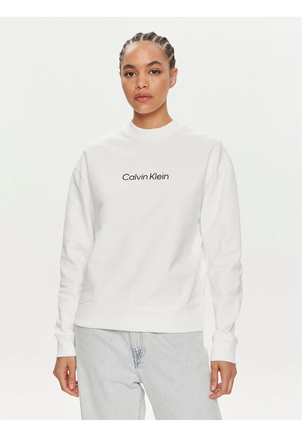 Calvin Klein Bluza Hero Logo K20K205450 Biały Regular Fit. Kolor: biały. Materiał: bawełna