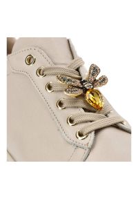 Beżowe Sneakersy Karino Modne Obuwie Damskie. Okazja: na co dzień. Kolor: beżowy. Materiał: materiał #2