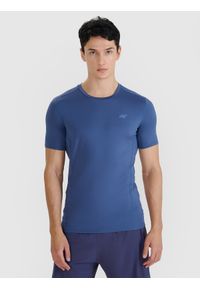 4f - 4F Koszulka do biegania slim szybkoschnąca męska - granatowa M. Kolor: niebieski. Materiał: elastan, materiał, włókno, dzianina, syntetyk. Długość rękawa: krótki rękaw. Długość: krótkie. Wzór: ze splotem, gładki, jednolity. Sport: bieganie, fitness #1