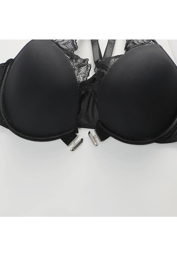 Intica - Biustonosz push-up koronkowy z regulowanymi ramiączkami Floriana. Kolor: czarny. Materiał: koronka. Wzór: koronka, aplikacja