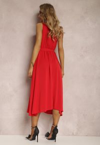 Renee - Czerwona Sukienka Nikora. Kolor: czerwony. Materiał: materiał, tkanina. Długość rękawa: bez rękawów. Wzór: jednolity, gładki. Typ sukienki: kopertowe. Styl: elegancki #3