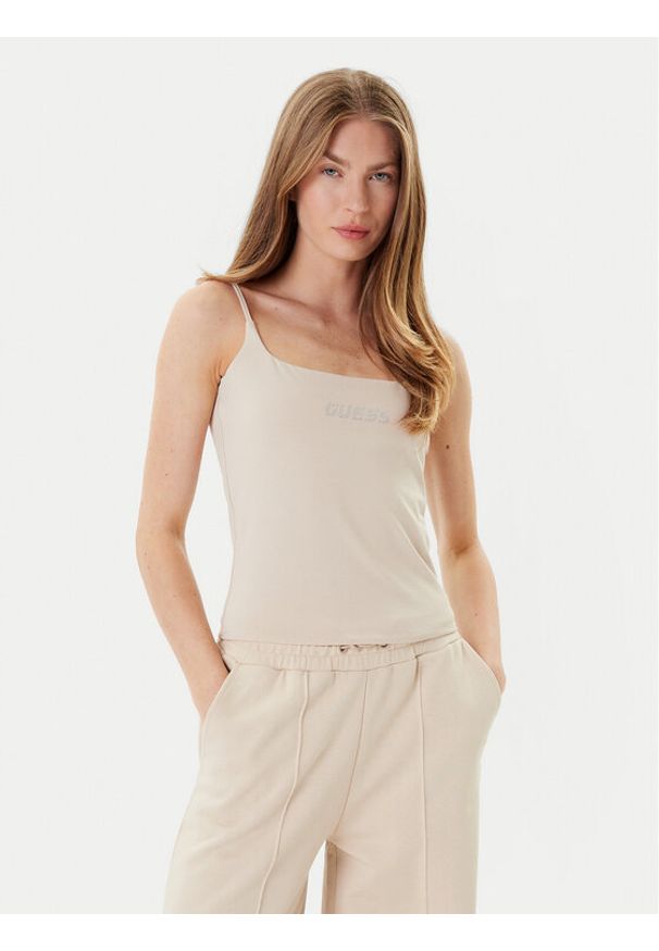 Guess Top V5GP22 J1314 Beżowy Slim Fit. Kolor: beżowy. Materiał: bawełna