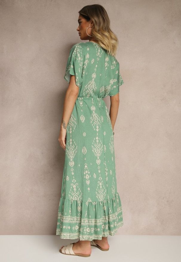 Renee - Zielona Rozkloszowana Sukienka z Falbanką w Print Boho z Wiskozą Tunova. Okazja: na co dzień. Typ kołnierza: dekolt w serek. Kolor: zielony. Materiał: wiskoza. Długość rękawa: długi rękaw. Wzór: nadruk. Styl: boho