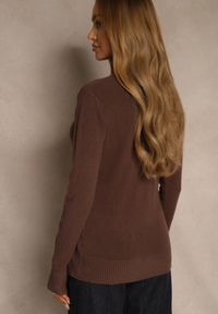 Renee - Brązowy Golf Sweter o Dopasowanym Kroju z Kaszmirem Zairith. Okazja: do pracy, na spacer, na co dzień, na spotkanie biznesowe. Typ kołnierza: golf. Kolor: brązowy. Materiał: kaszmir. Wzór: aplikacja. Styl: klasyczny, casual, elegancki, biznesowy #4