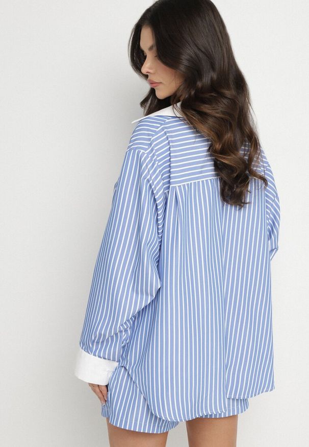 Born2be - Niebieska Koszula w Paski z Kontrastowymi Mankietami i Kołnierzykiem Zarona. Okazja: na co dzień. Typ kołnierza: kołnierzyk klasyczny. Kolor: niebieski. Materiał: jeans. Wzór: paski. Styl: klasyczny, casual, elegancki