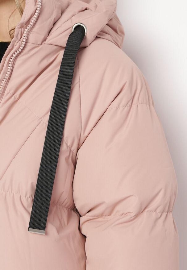 Born2be - Różowa Długa Kurtka Pikowana Płaszcz na Zamek z Kapturem Lesea. Okazja: na co dzień. Typ kołnierza: kaptur. Kolor: różowy. Materiał: dzianina, jeans. Długość: długie. Styl: casual, elegancki