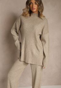 Renee - Beżowy Prążkowany Komplet z Bawełną i Wełną Spodnie i Bluzka Asarisse. Kolor: beżowy. Materiał: wełna, prążkowany, bawełna