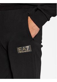 EA7 Emporio Armani Spodnie dresowe 6RPP69 PJMCZ 1200 Czarny Regular Fit. Kolor: czarny. Materiał: bawełna #3