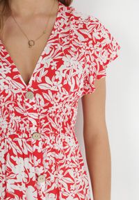 Born2be - Czerwona Rozkloszowana Sukienka Maxi z Wiskozy z Gumkami w Pasie z Guzikami Deninie. Kolor: czerwony. Materiał: wiskoza. Długość rękawa: krótki rękaw. Wzór: nadruk. Długość: maxi #3