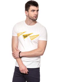 Wrangler - KOSZULKA WRANGLER OVERDYE TEE OFFWHITE W7B36EB02. Wzór: nadruk #5