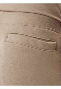 Guess Spodnie dresowe Z2YB22 K9V31 Beżowy Regular Fit. Kolor: beżowy. Materiał: bawełna #3