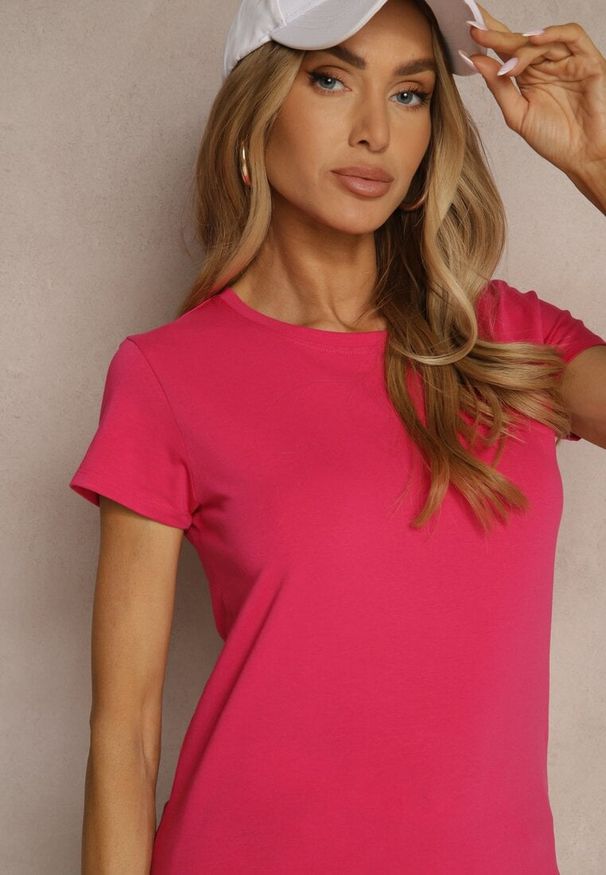 Renee - Fuksjowy Basicowy T-shirt z Bawełny Mevolena. Okazja: na co dzień. Kolor: różowy. Materiał: bawełna. Styl: klasyczny, casual
