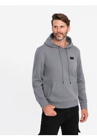 Ombre Clothing - Męska bluza dresowa kangurka z kapturem i metalowym pinem – szara V1 OM-SSNZ-0141 - XXL. Okazja: na co dzień. Typ kołnierza: kaptur. Kolor: szary. Materiał: dresówka. Wzór: jednolity. Styl: casual #5